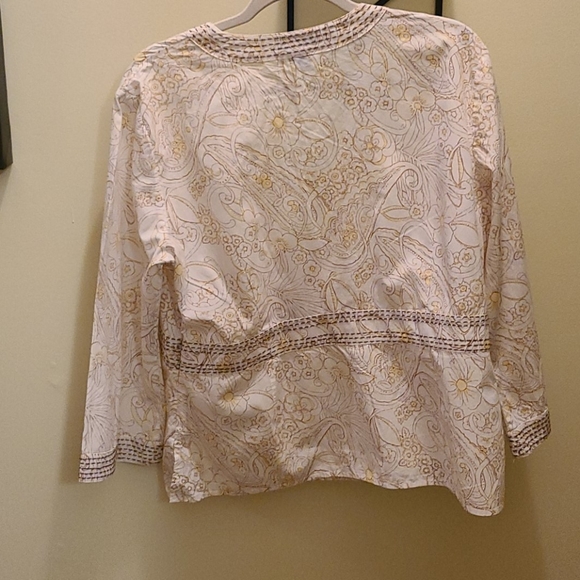 Eddie Bauer Floral Top - Picture 2 of 6